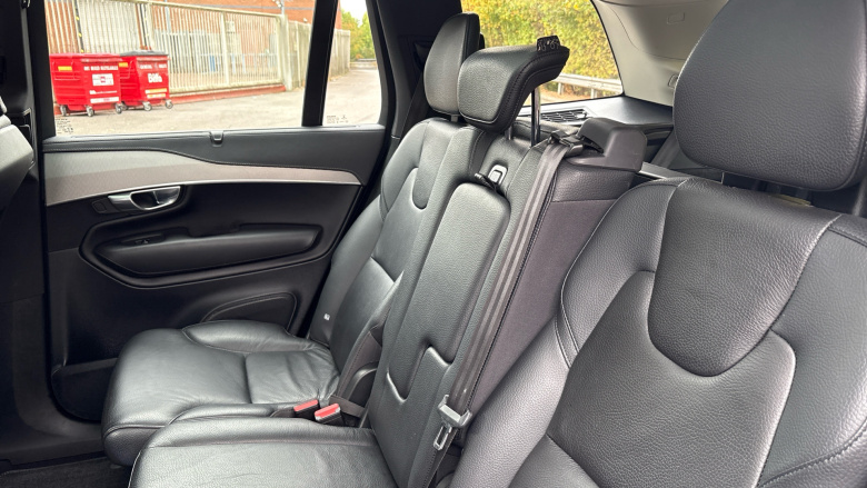 Volvo XC90 2.0 B5D [235] Plus Dark 5dr AWD Geartronic Diesel Estate